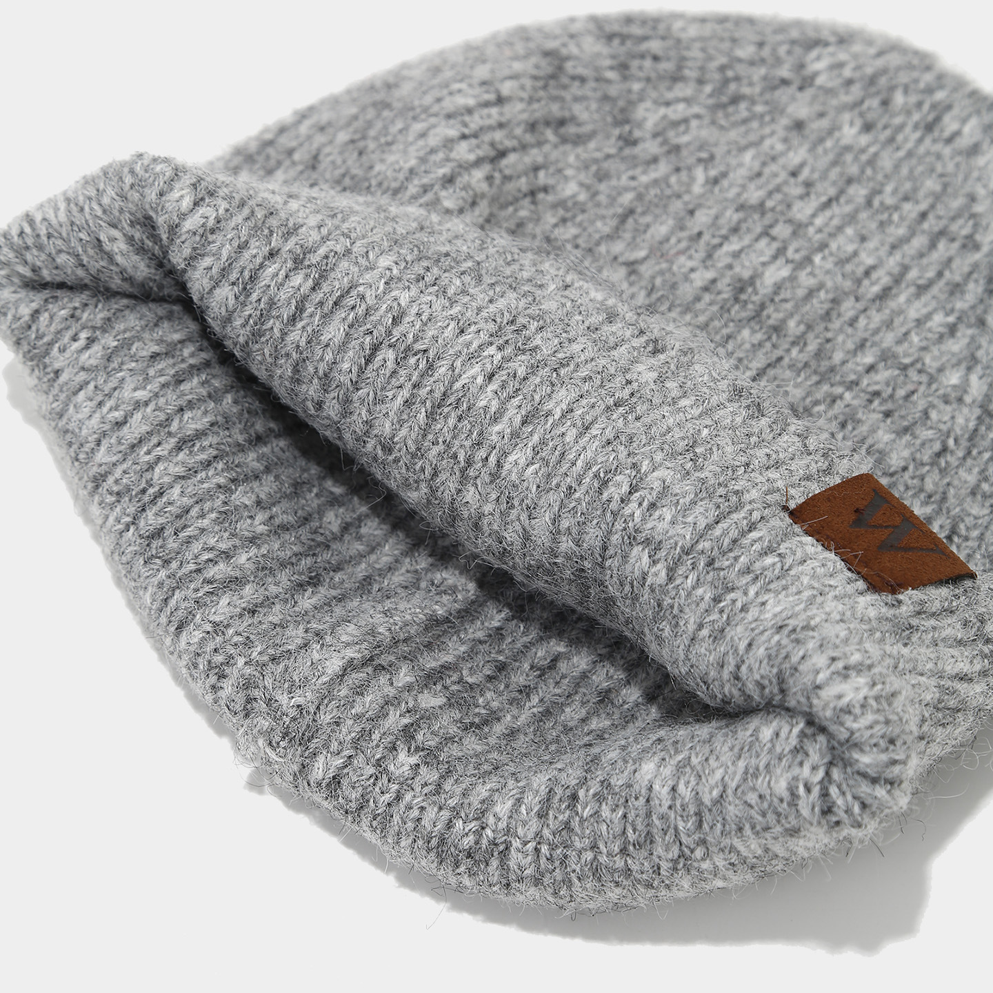 Otoño y invierno nuevo sombrero de punto transfronterizo de tendencia europea y americana rayas delgadas calles de moda retro sombrero de lana damas