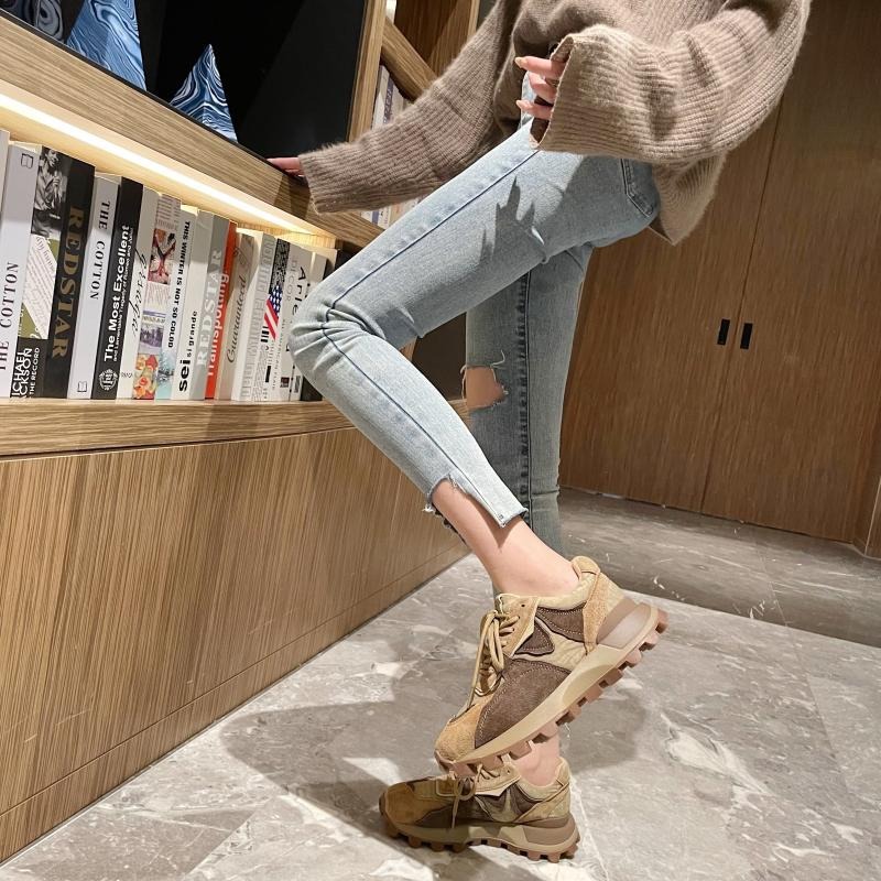 Casual Dad Shoes For Women And Men With Thick Sole For Running_voghion.com