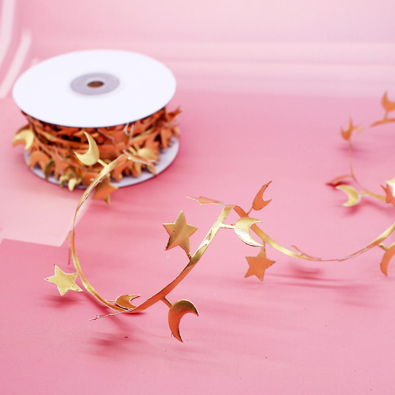 골드 스타와 문 리본; 10.1m 롤