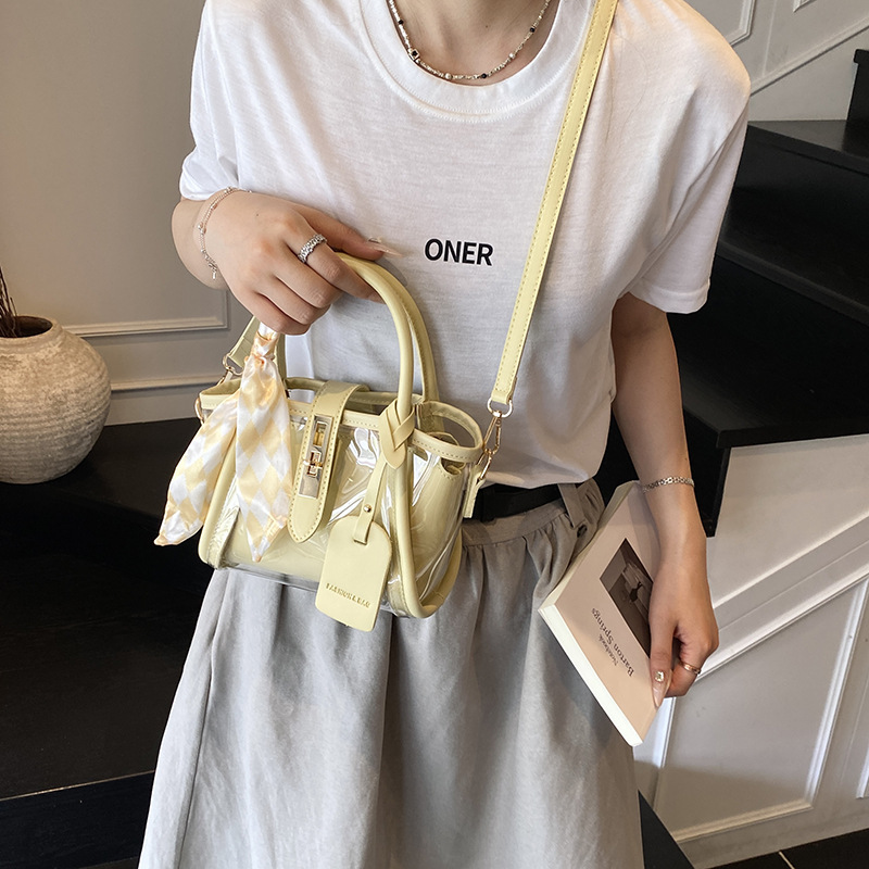 Bolso de mano ultra caliente transfronterizo para mujeres 2025 nuevo nicho Zhongzhong colza cesta retro viaje bolso de cubo de transporte