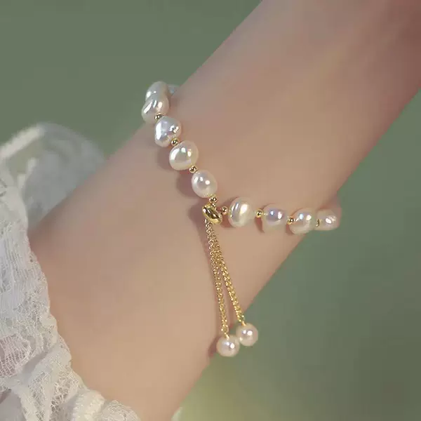 French Baroque Imitation Natural Pearl Bracelet Wholesale Retro Light Luxury High-End Pullable Beaded Bracelet for Women
