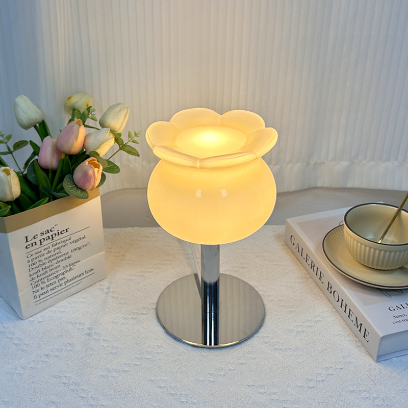 De estilo americano decorativo de vidrio neto rojo ins dormitorio lámpara de mesa simple luz lámpara de mesa de noche de lujo lámpara de atmósfera de escritorio creativo