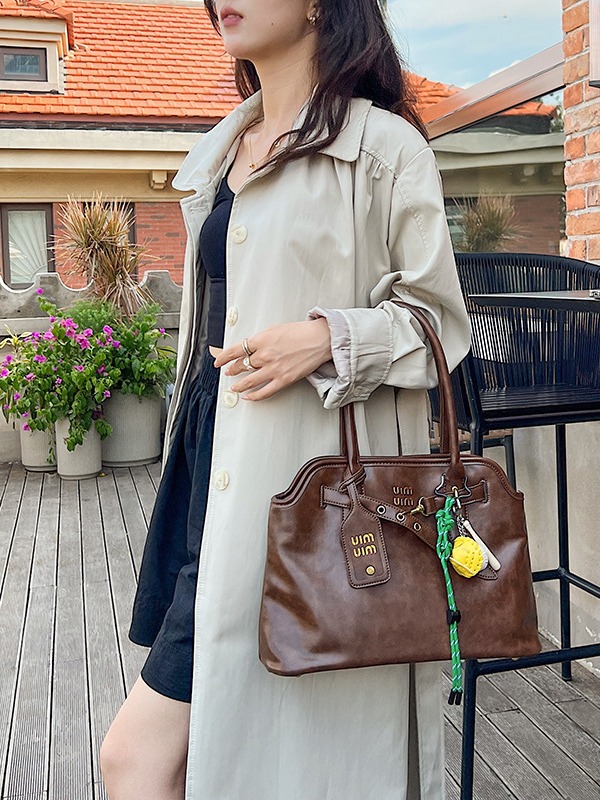 Comercio exterior transfronterizo al por mayor bolso retrógrado para mujeres 2024 nuevo estilo de alta calidad exquisita de viaje de hombro mochila