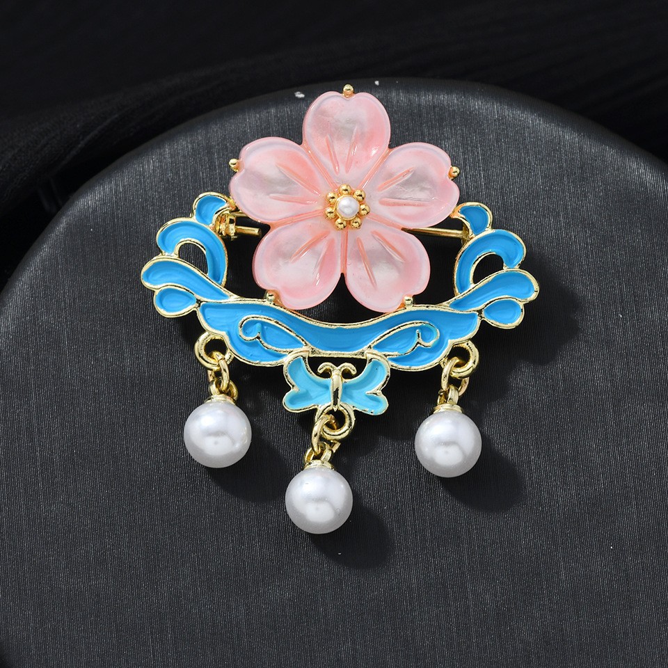 New Chinese Style National Landscape Cloisonné Blue Dot Brooch Retro Palace Style Accessory Brooch