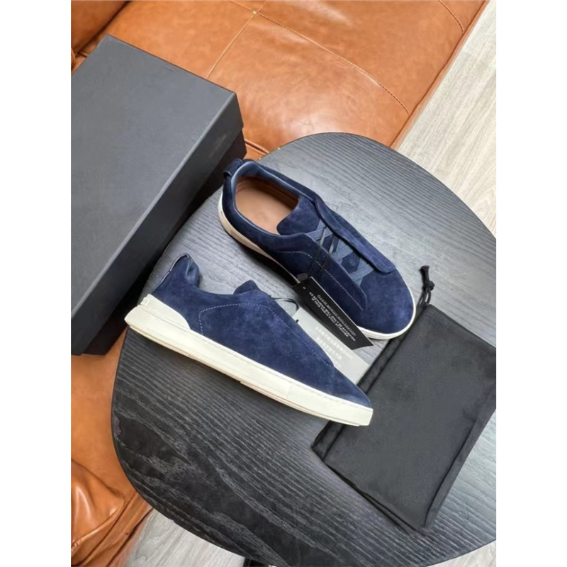 Mocassini uomo in camoscio scarpe casual da guida_voghion.com