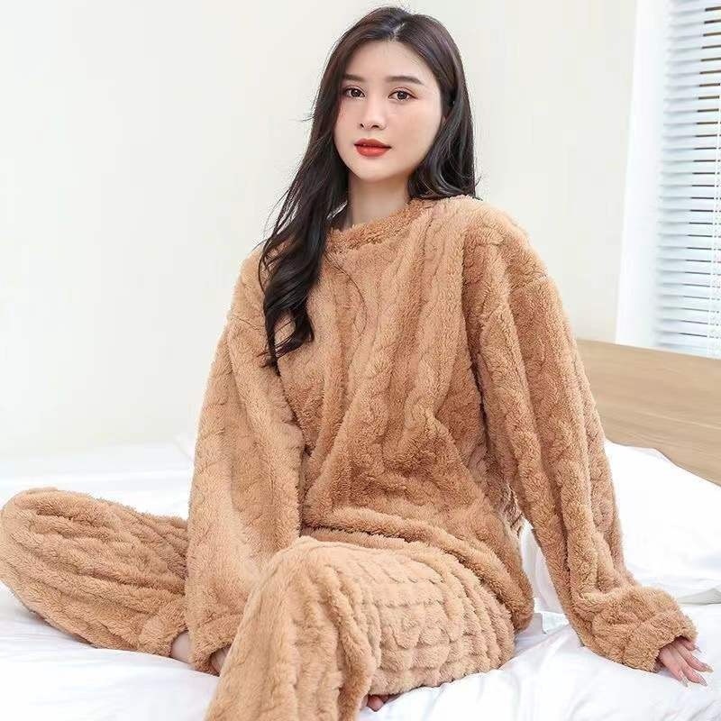 珊瑚绒睡衣女秋冬新款法兰绒可爱时尚长款家居服圆领长袖长裤套装|undefined