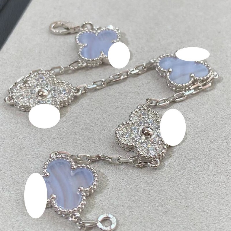 Lucky Four-Leaf Clover, Five-Flower Hand-Made Agate Mother-Of-Pearl, Light Luxury, Niche, Exquisite and High-End, Stacked and Worn