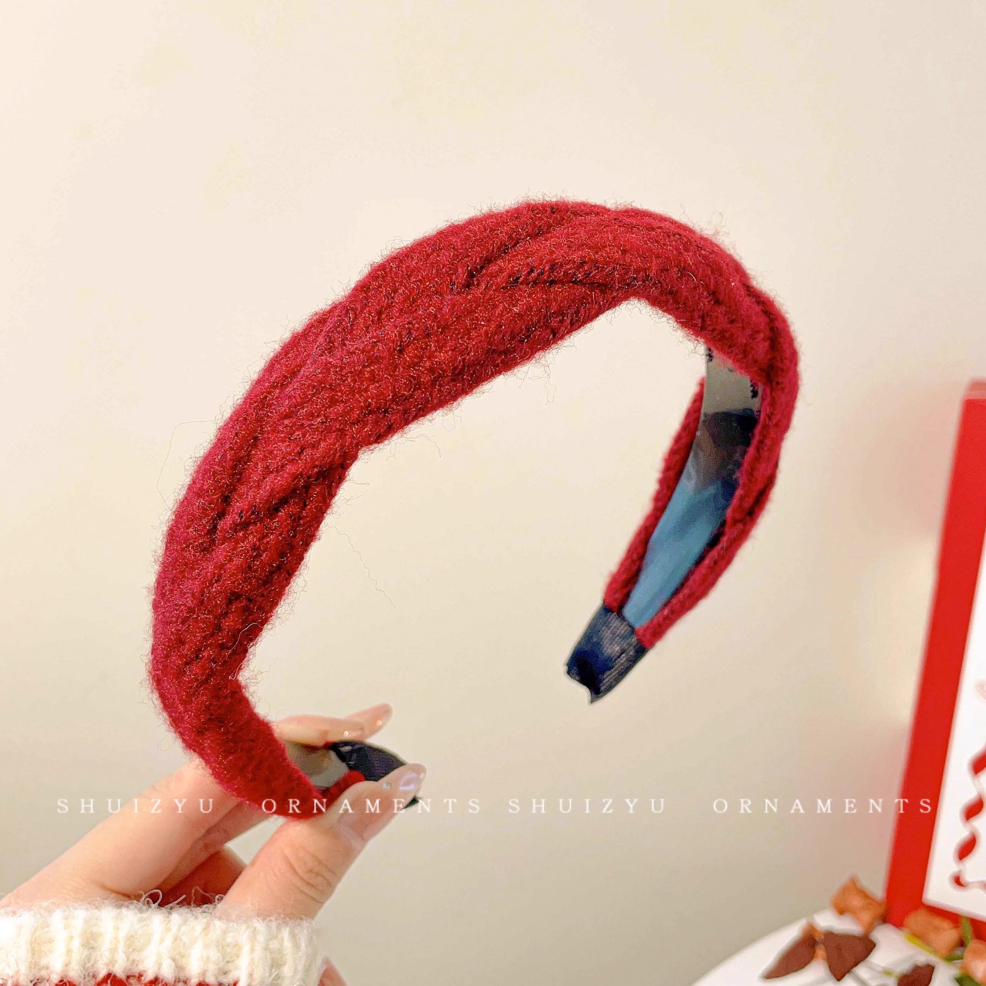 Año nuevo diadema roja cabello femenino presionando horquilla 2024 celebridad de Internet nuevo estilo diadema Paquete de cabello retro temperamento accesorios para el cabello de Año Nuevo