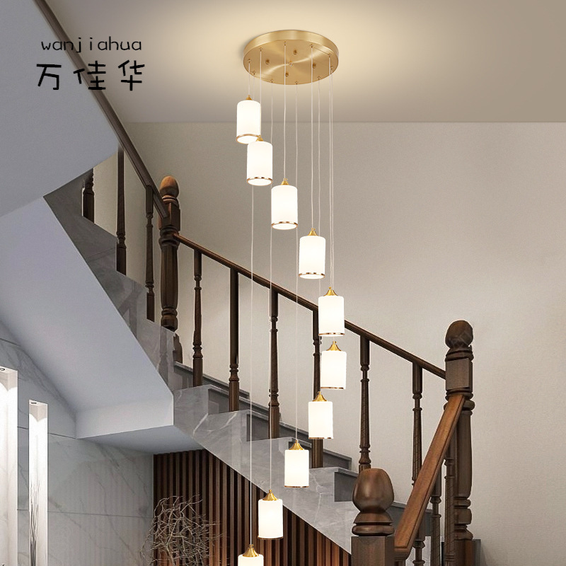 Nueva escalera china de cobre toda la lámpara de la casa de la sala de estar del comedor de la lámpara de salto alto hueco giratorio largo lámpara de la casa de la lámpara