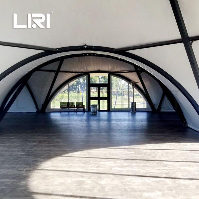 �����������ӡ�ڰ��Ƶ�����Ұ�ݼⶥ¶Ӫ���񷿻����񷿳���