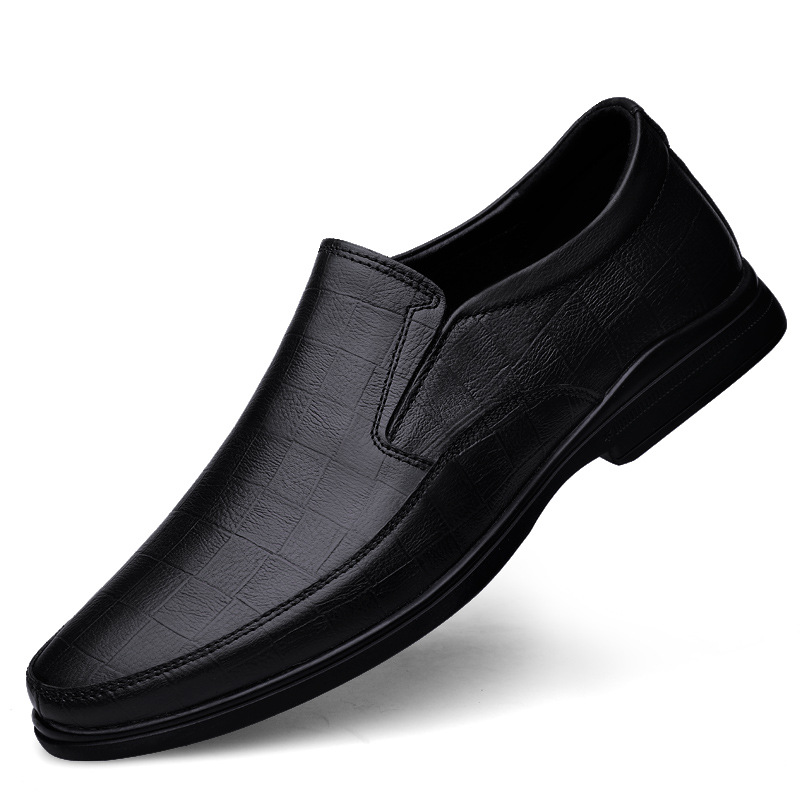 Sepatu selop kulit kasual pria, sepatu selop kulit Sol empuk Musim Panas dan semi, sepatu berkendara sol lembut untuk pria