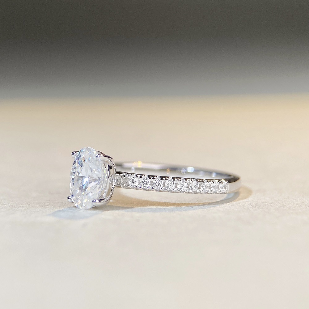 Electroplated Gold Plating Process Platinum Plated, Rhodium Plated Plating Material 925 Sterling Silver Moissanite Oval Rings
