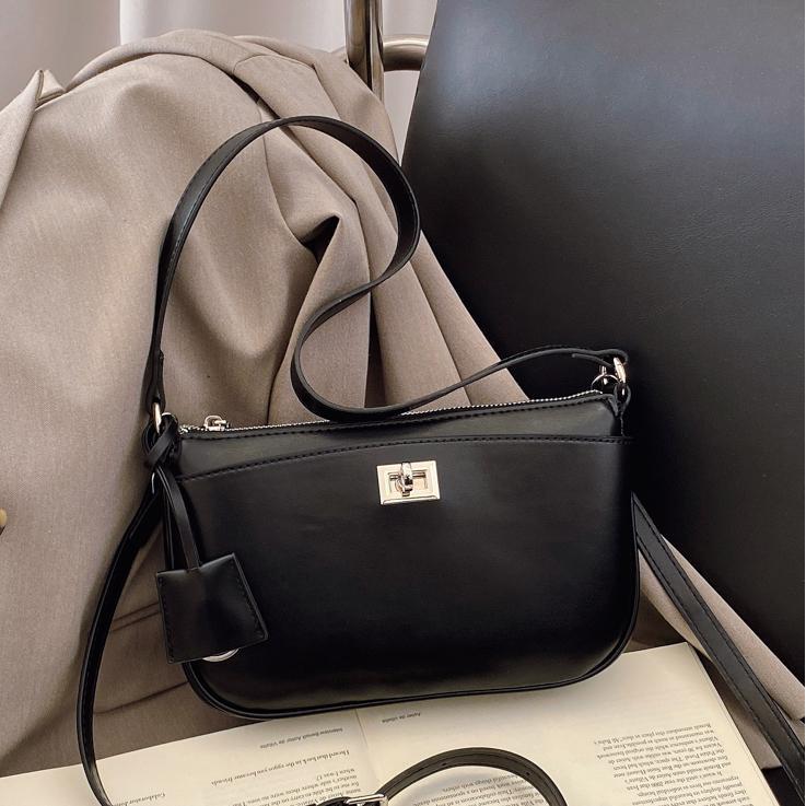 Popular bolso cuadrado ultrafuego para mujeres 2025 nueva moda simple bolso de brazo casual versátil bolso de hombro de alta calidad