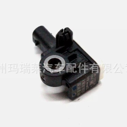 适用于奔驰宝马 碰撞传感器 加速度传感器 1668210151 1729056000