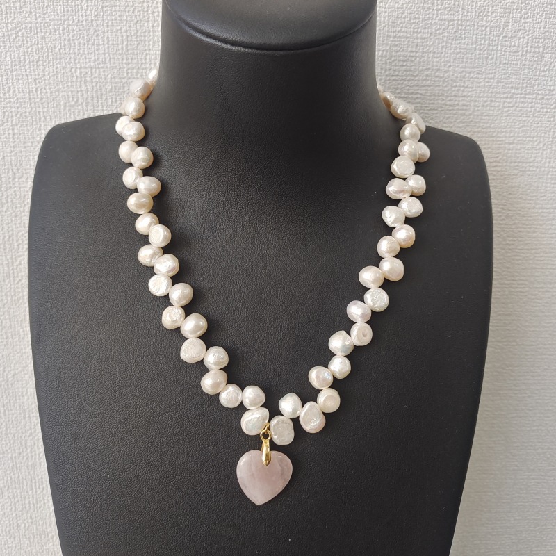 Casual Sweet Heart Shape Natural Stone Freshwater Pearl Beaded Plating Pendant Necklace display picture 1