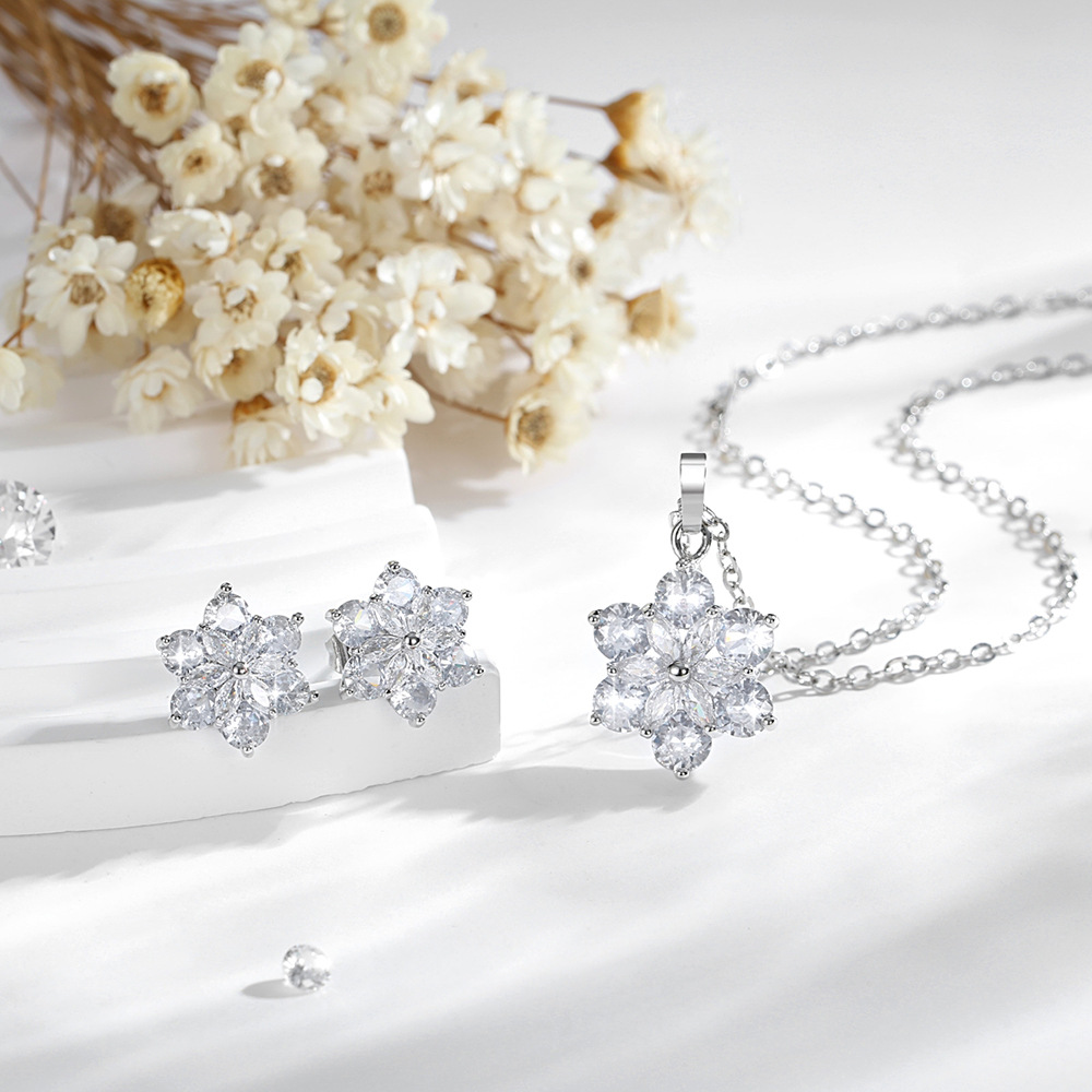 Europa y los Estados Unidos colgante de flores transfronterizas mujeres 14k oro de cobre chapado pendientes de flores de zircon set de joyas image 4