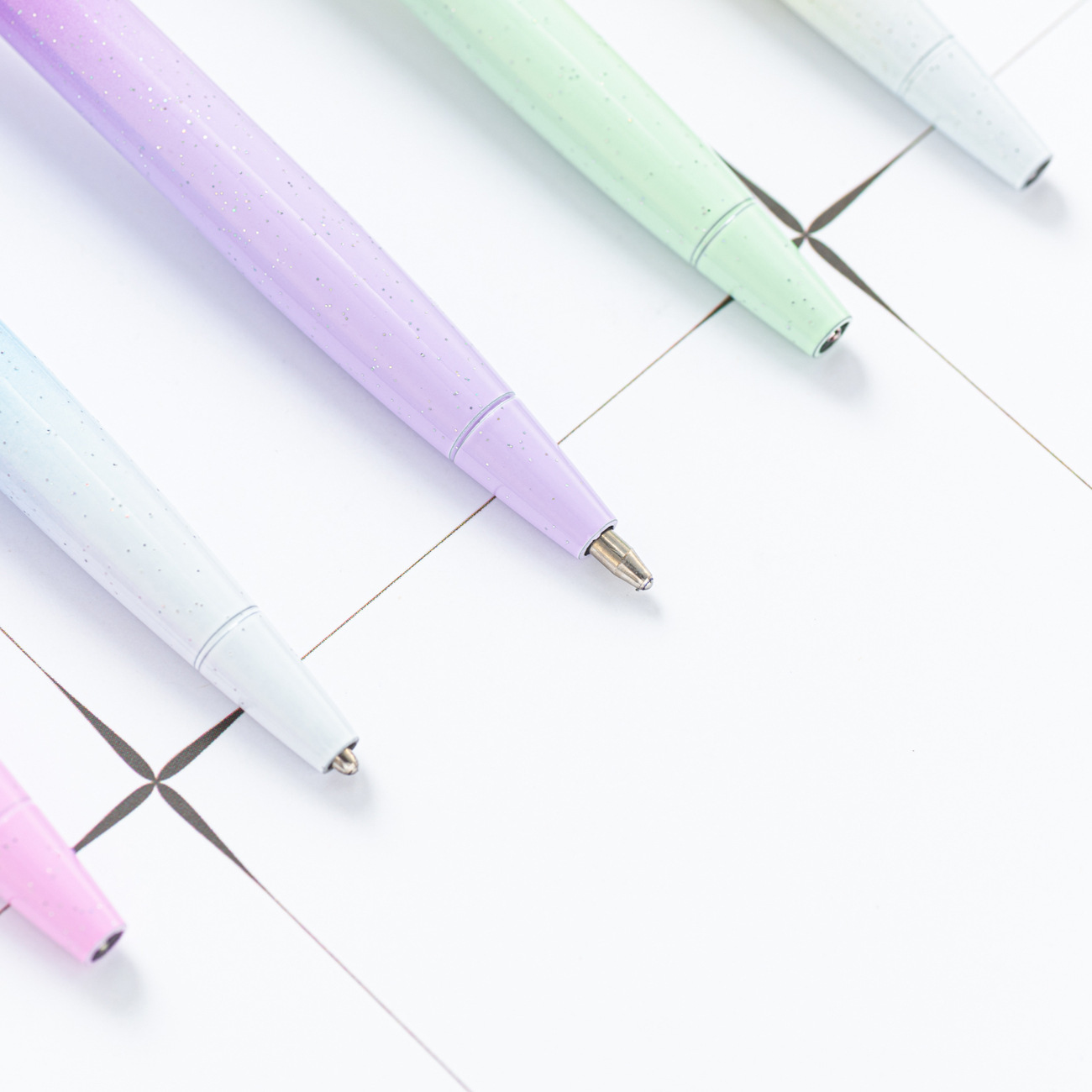 Amor en forma de bolígrafo al por mayor bolígrafo de metal creativo regalo publicitario impresión LOGO amor bolígrafo