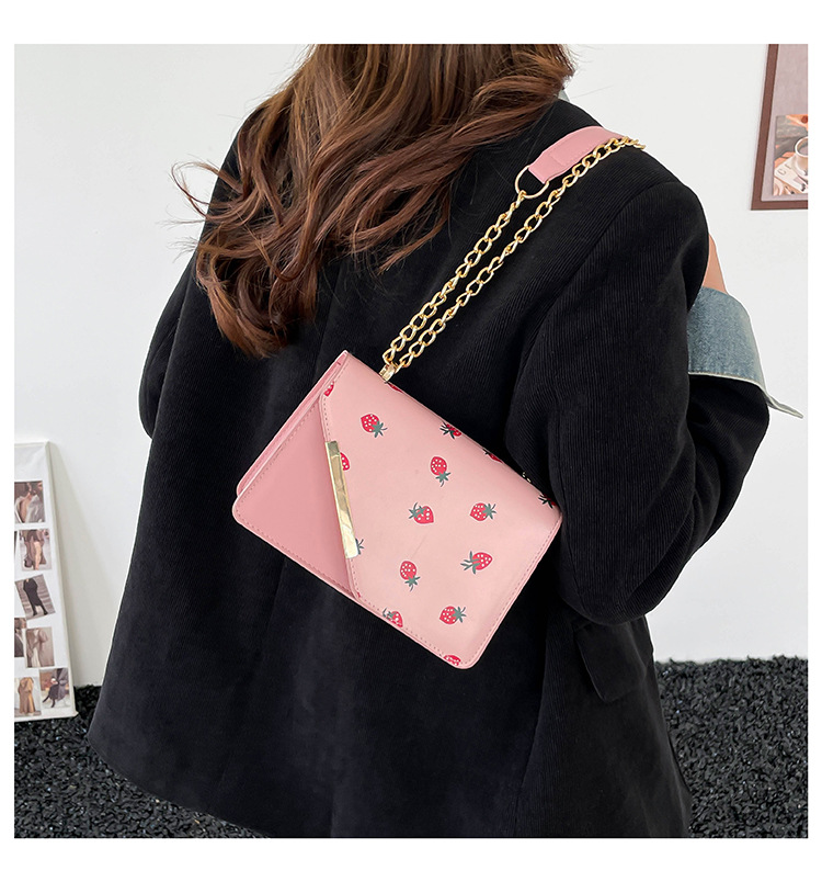 Small Fresh Chain Small Square Bag Versatile Shoulder Bag Cute Commuter Crossbody Bag_voghion.com