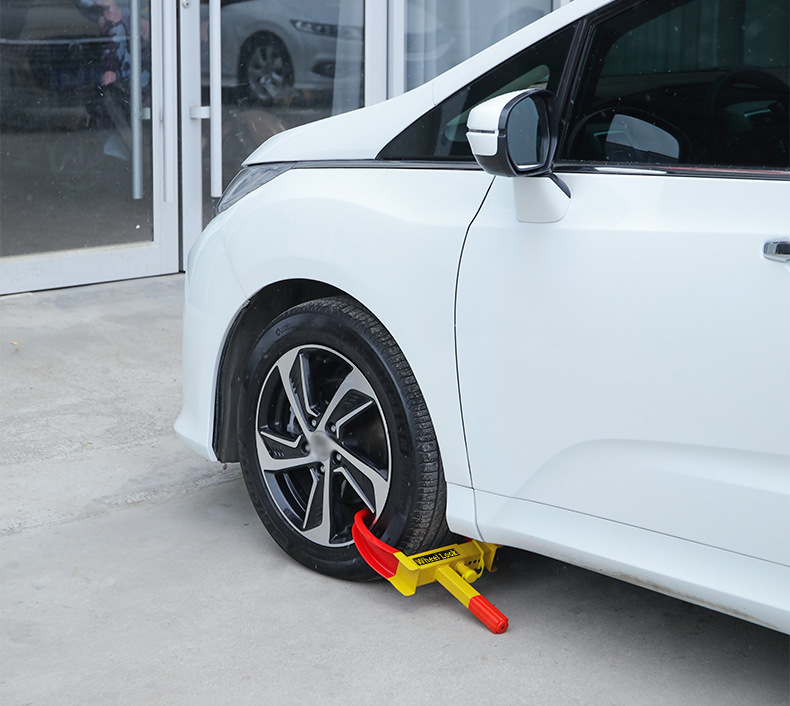 Car tire lock thickened lock wheel lock universal car lock anti-theft lock property lock horn clip lock