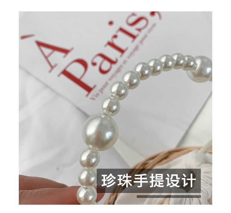 Fashion Round Straw Pearl Portable Bag display picture 32