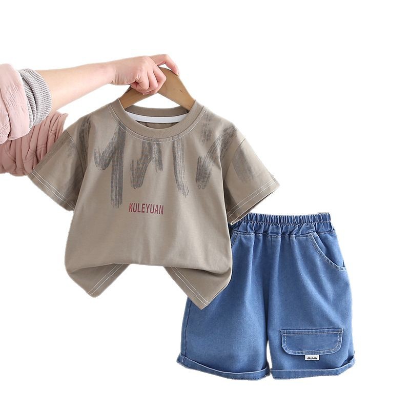 Vêtements pour bébé 2025, nouvel ensemble élégant à manches courtes et imprimé lettres pour garçons d'un an, tenue d'été tendance_voghion.com