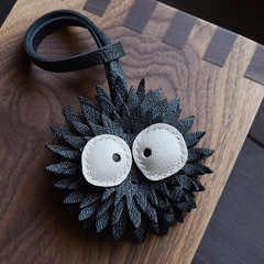 MR Clip Black Coal Ball Handmade Leather Car Key Holder Pendant Unique Cute Simple Women's Trend