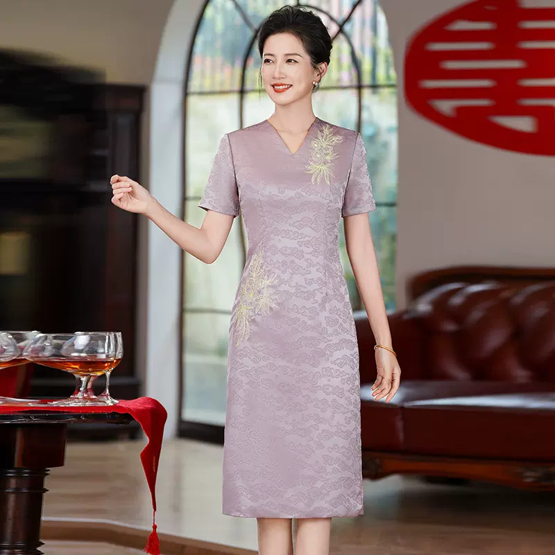 新款改良V领旗袍妈妈年轻显瘦款双层宋锦提花绣花喜婆婆宴会旗袍