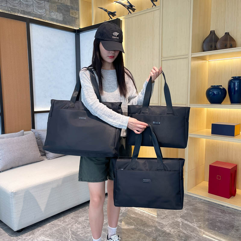Short-distance portable travel bag, large-capacity waterproof foldable luggage bag, men's travel bag, business trip maternity bag, women's boarding bag