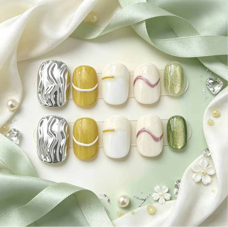 Simple and elegant design, flattering, hand-painted 3D nail art, cat-eye, understated and versatile, short-length press-on nails, wholesale Simple and elegant design, flattering, hand-painted 3D nail art, cat-eye, understated and versatile, short-length press-on nails, wholesale