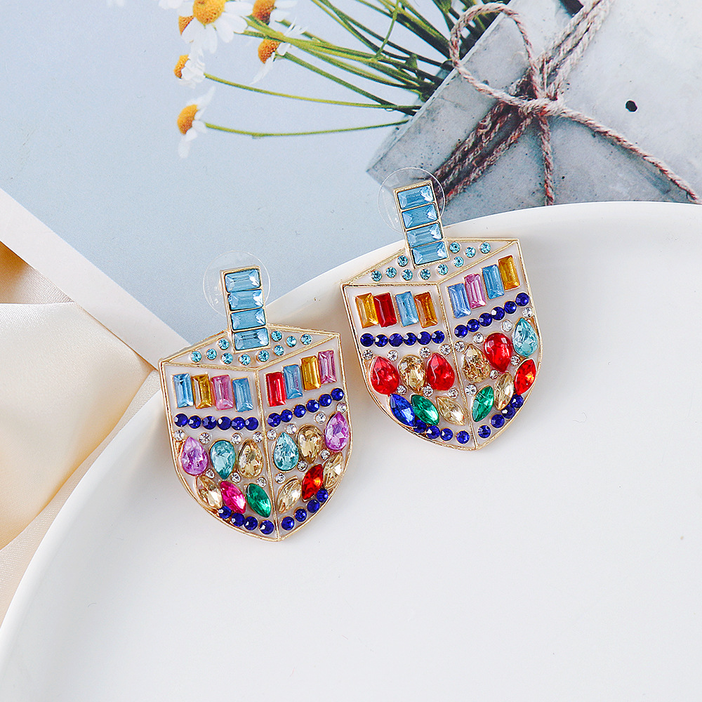 new creative geometric exaggerated personality shovelshaped earrings diamond alloy earringspicture3