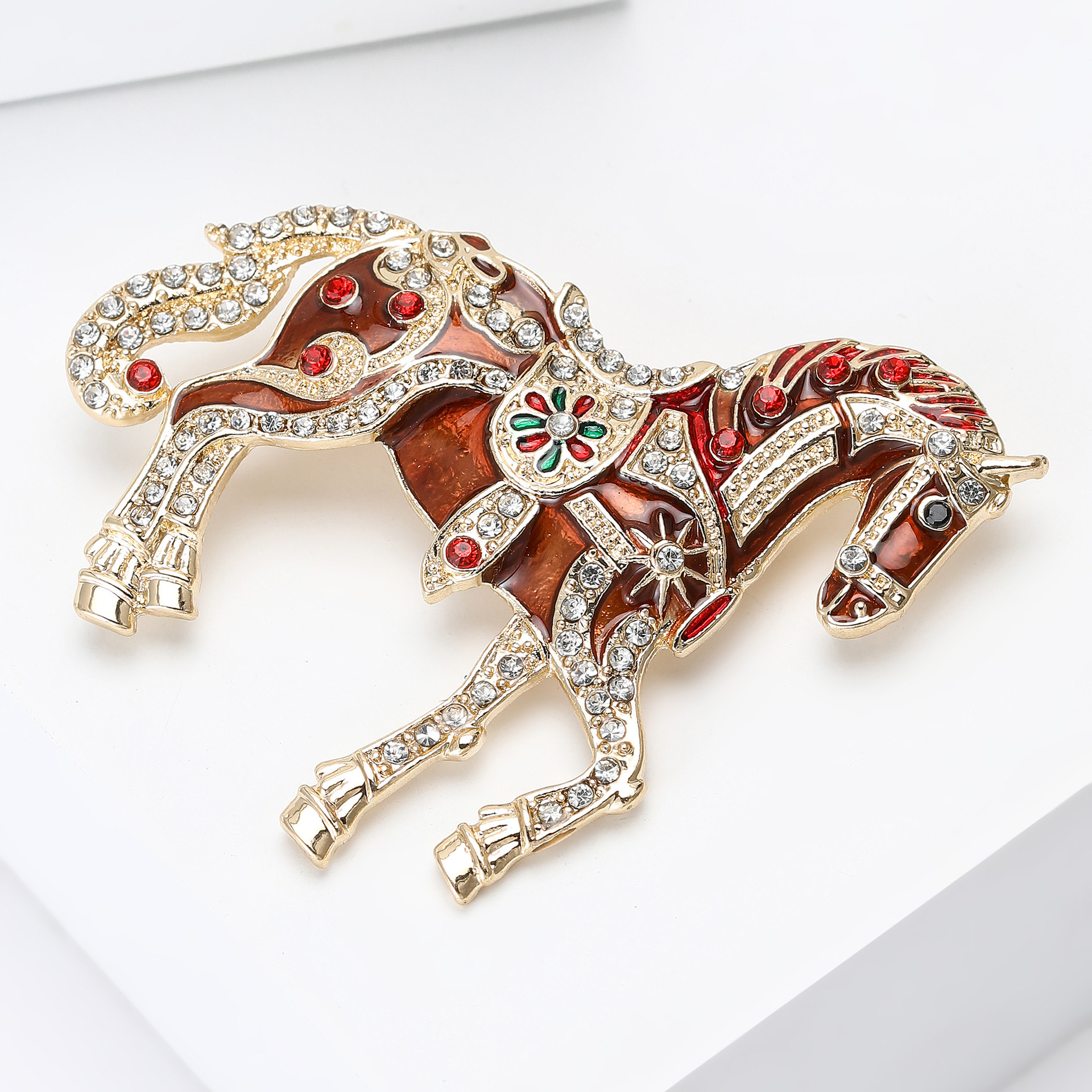 Cross-Border Diamond-Encrusted Palace-Style Enamel Light Luxury Horse Brooch for Men and Women, Suit Coat Brooch, Jewelry Pin, Zodiac Accessory