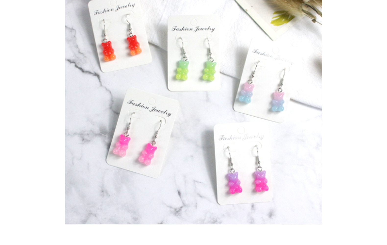 1 Pair Cute Bear Resin Women's Drop Earrings display picture 8