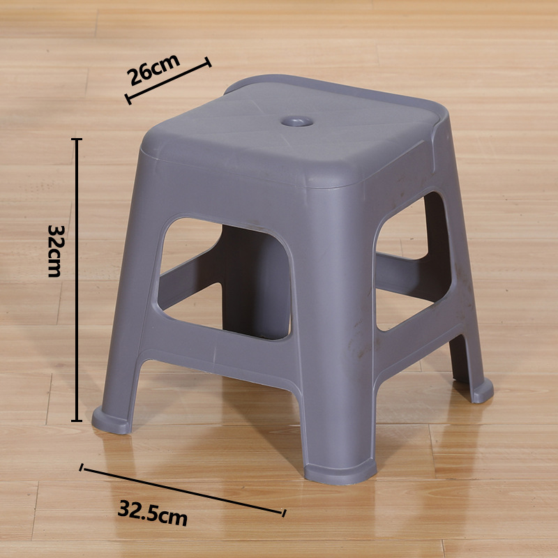 회색 두꺼워진 중간 크기