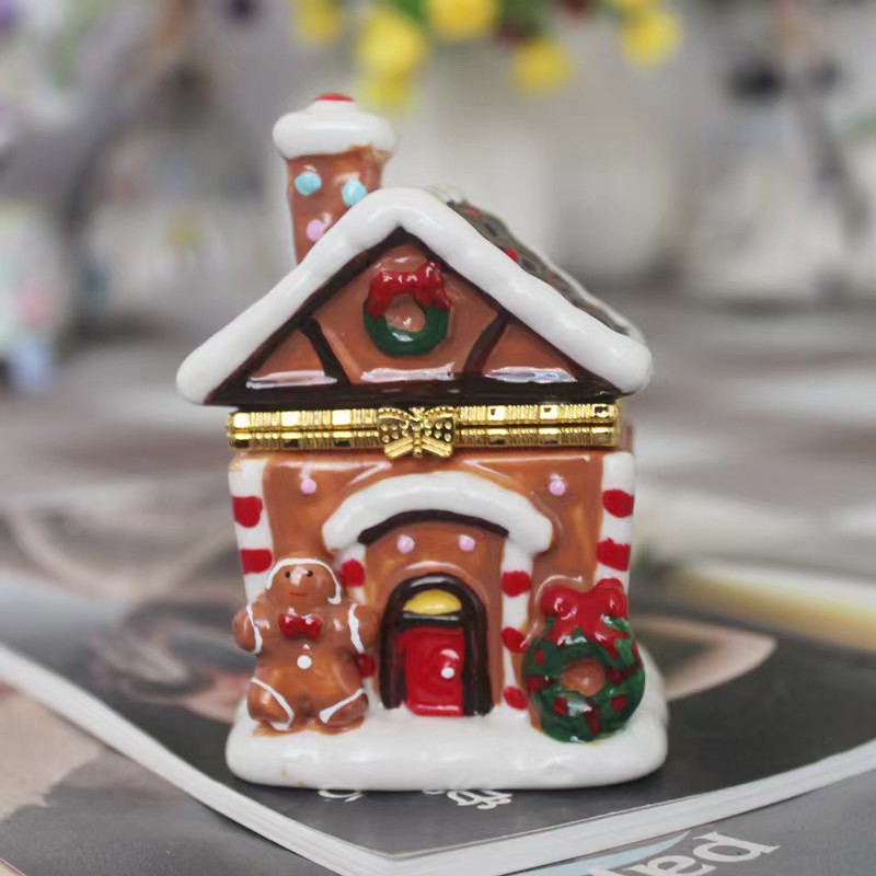 Ceramic Aromatherapy Box Ceramic Crafts Jewelry Box Home Decoration Gingerbread House Christmas Gift Ceramic Storage Box
