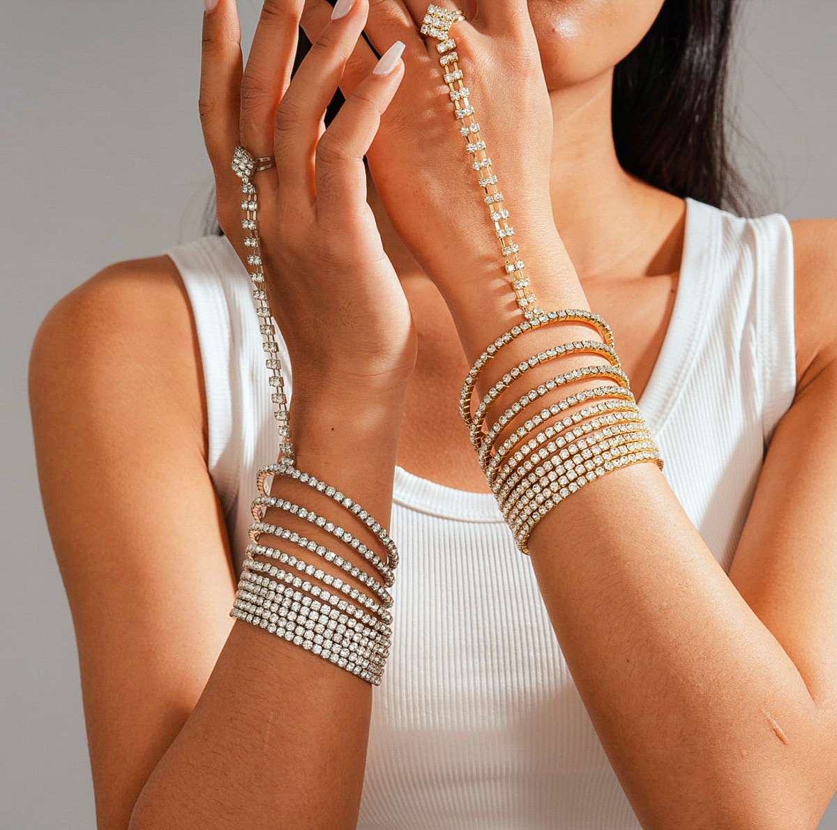 Brazalete de anillo redondo geométrico multicapa con diamantes europeos y estadounidenses, nicho de moda transfronteriza, personalidad ligera y lujosa, joyas de alta calidad para mujeres