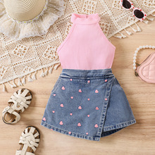 外贸跨境夏季纯色坑条无袖上衣女童牛仔爱心印花不规则短裤2件套