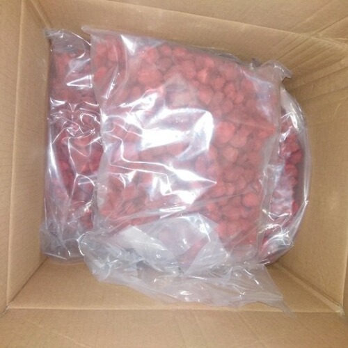 Freeze-dried strawberry crisps manufacturer wholesale net weight good variety strong fragrance red inside and outside freeze-dried strawberries wholesale