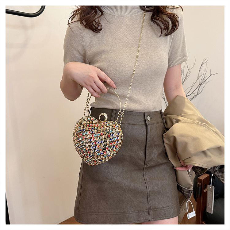 Plata Colores Oro Metal Forma De Corazón Diamante De Imitación En Forma De Corazon Bolsos De Noche display picture 22