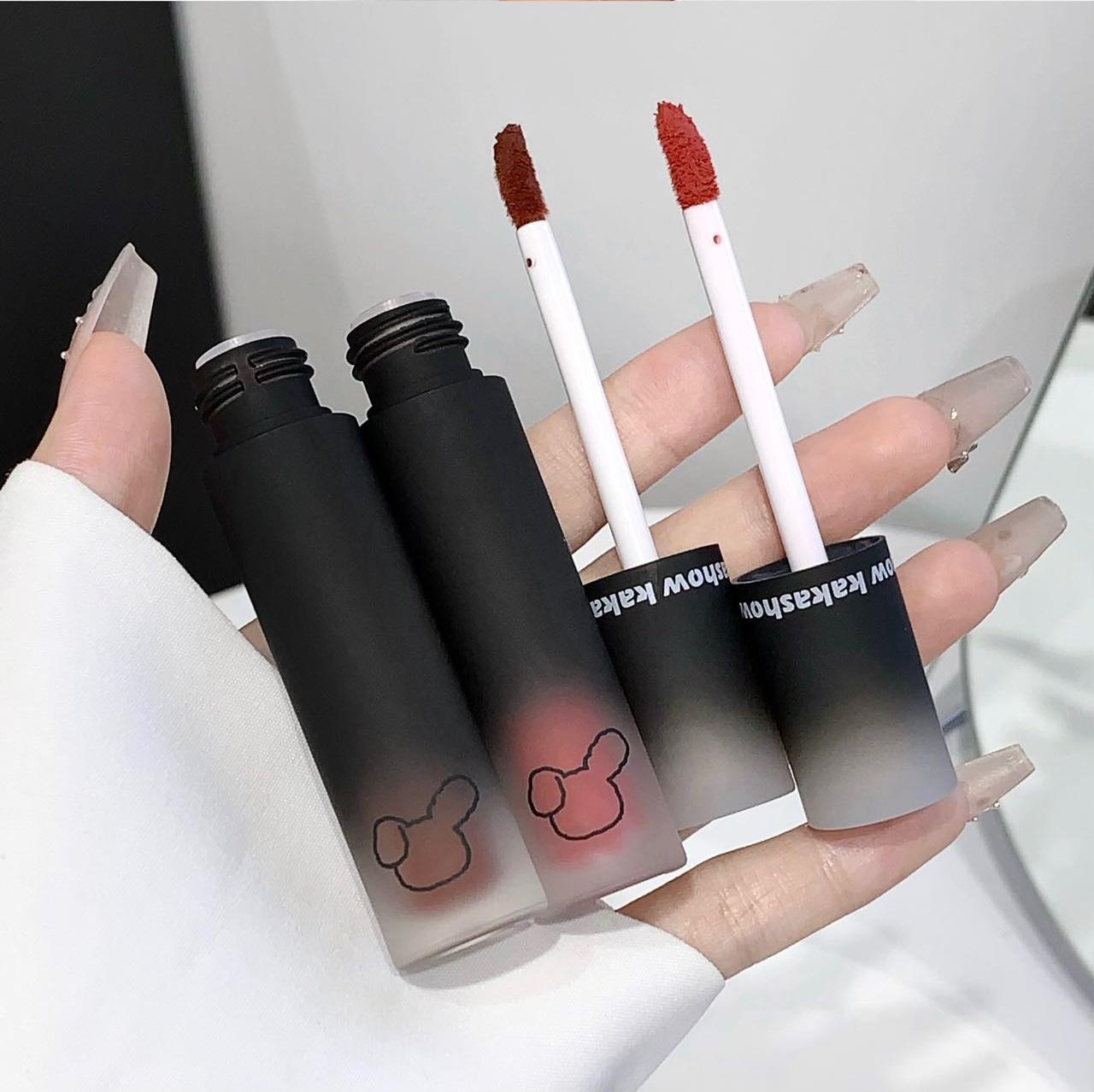kakashow Cute Little Bear Lip Gloss Lip Paste matte, velvet, natural and nude color, not easy to stick to the rim of the cup, making it look fair undefined
