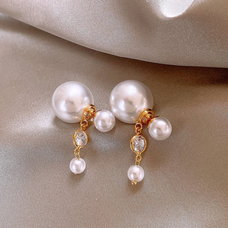 Retro elegant fashionable design earrings with zircon pearl