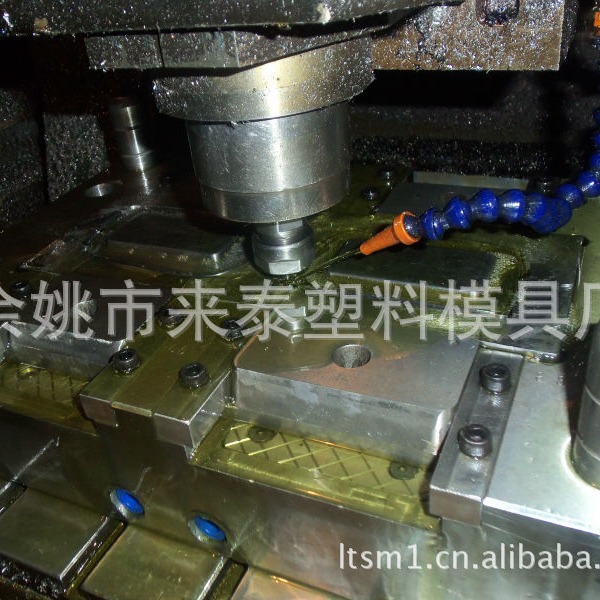 大型塑料模具加工   大型塑料产品加工