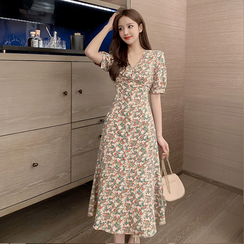 Цветочные платья женские осенние длинные 2025 новый v-образный воротник темпераментная юбка