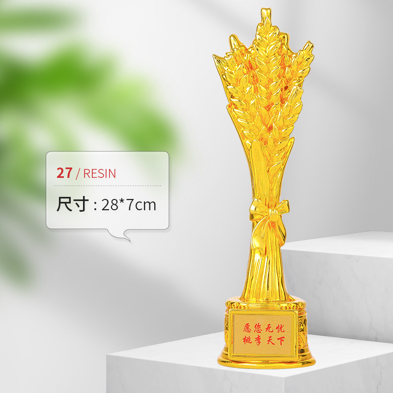 Un trofeo de resina evento de danza creativo oro plata bronce pentagramas estrella corona reunión anual del personal concesión de premios