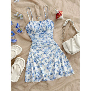 V 71770 Beach vacation backless camisole dress �ȼ��L¶��ɳ