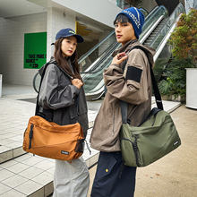 日系文艺尼龙饺子包大容量新款时尚通勤斜挎包潮流纯色单肩包批发