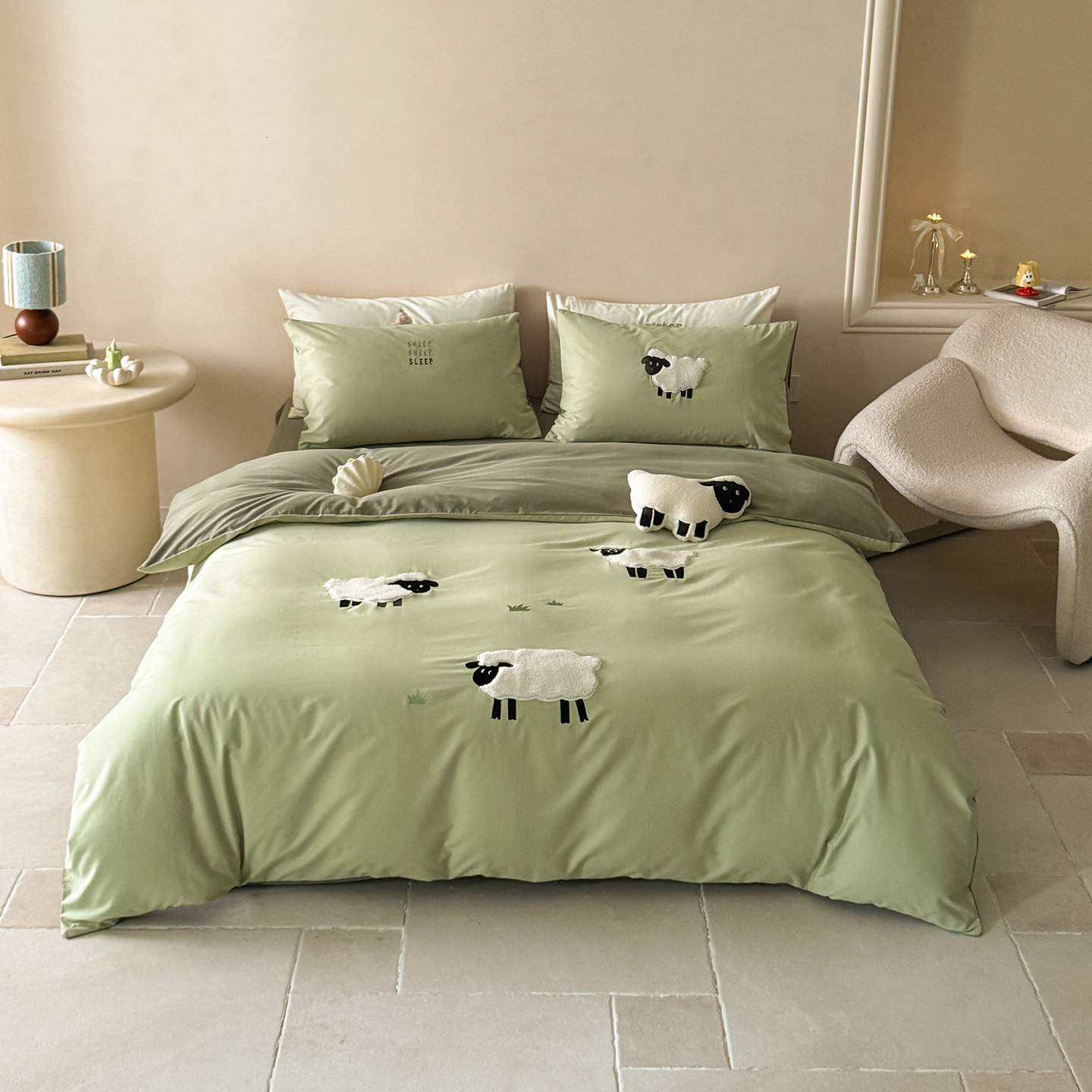 Luxury 100s Long-staple Cotton Bedding Set With Towel Embroidery_voghion.com