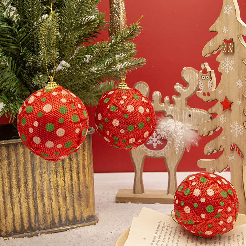 En stock Navidad diseño de impresión colorido árbol de Navidad decoración de espuma paño colgante bola 8cm6 traje de Navidad bolas