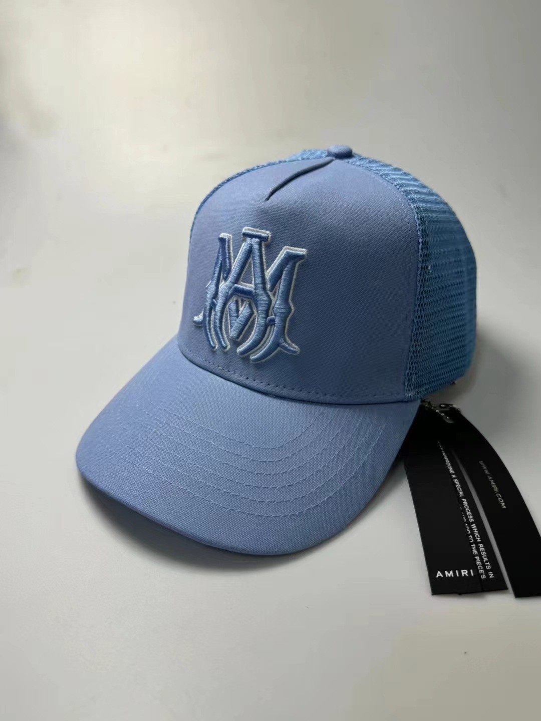 AMIRI estilo de calle para hombres y mujeres con el mismo sombrero de béisbol tendencia de protección solar sombrero de béisbol bordado de verano un cabello