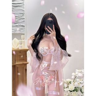 �Ը���Ȥ����Ů���c�����ٽz͸ҕ������Ó���b˯��͸���T���ɫ��