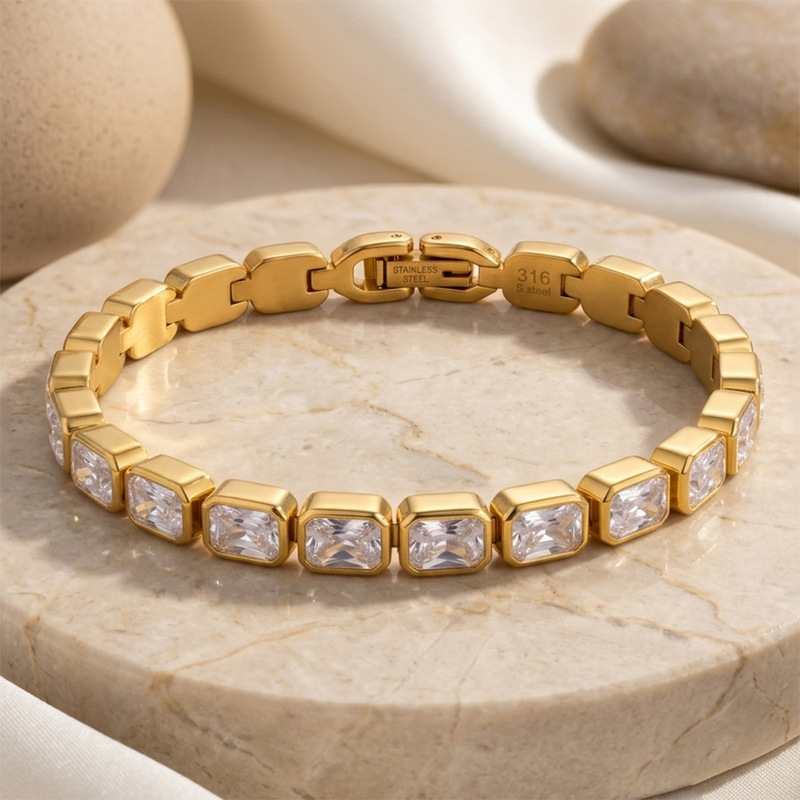 Cross-border European and American style diamond-encrusted ultra-shiny tennis bracelet for men and women, white 316 stainless steel with 18k electroplated chain Cross-border European and American style diamond-encrusted ultra-shiny tennis bracelet for men and women, white 316 stainless steel with 18k electroplated chain